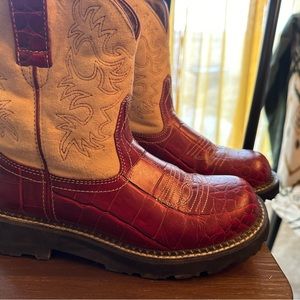 Ariat Fatbaby cowgirl boots red size 9